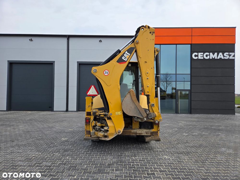 Caterpillar 428 F2 - 4