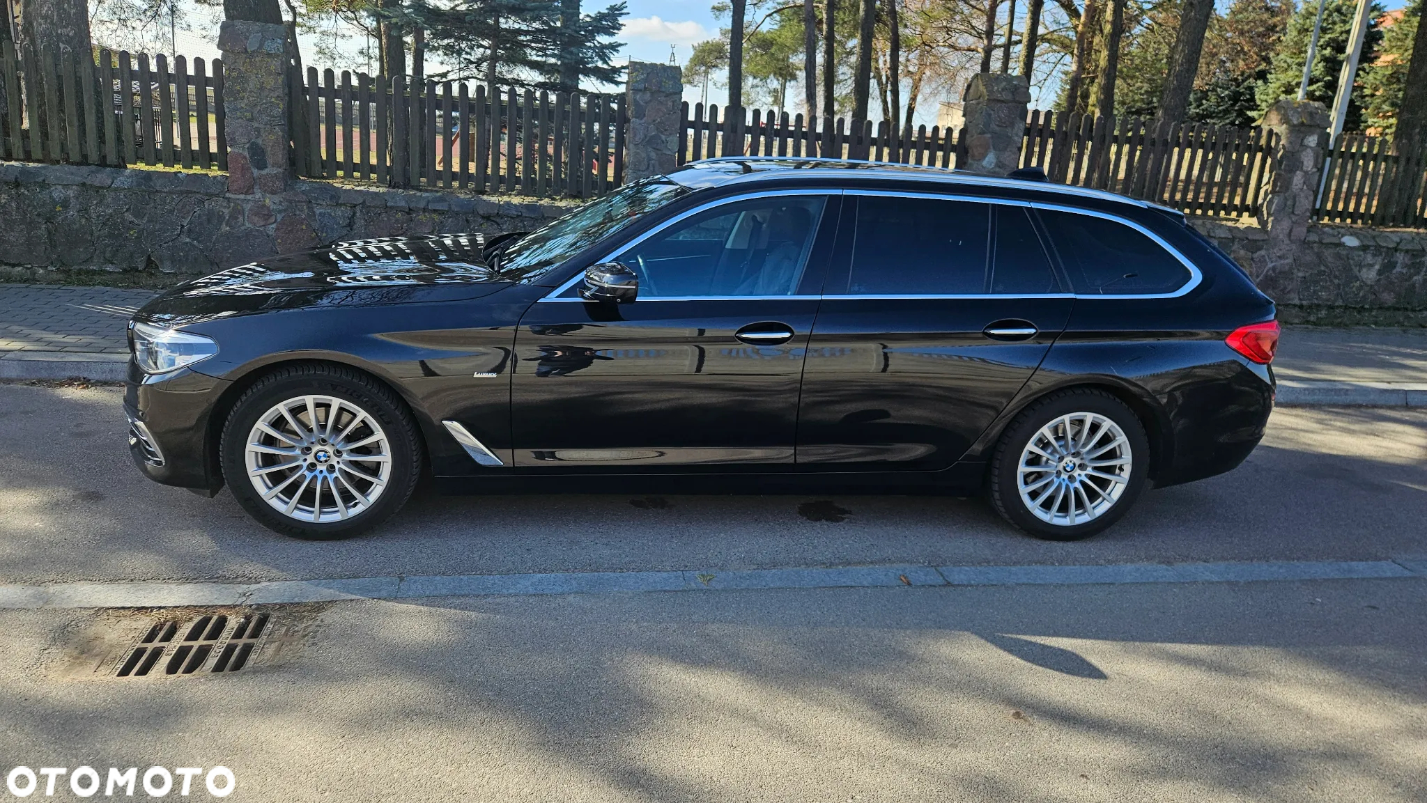 BMW Seria 5 520d Touring Luxury Line - 7
