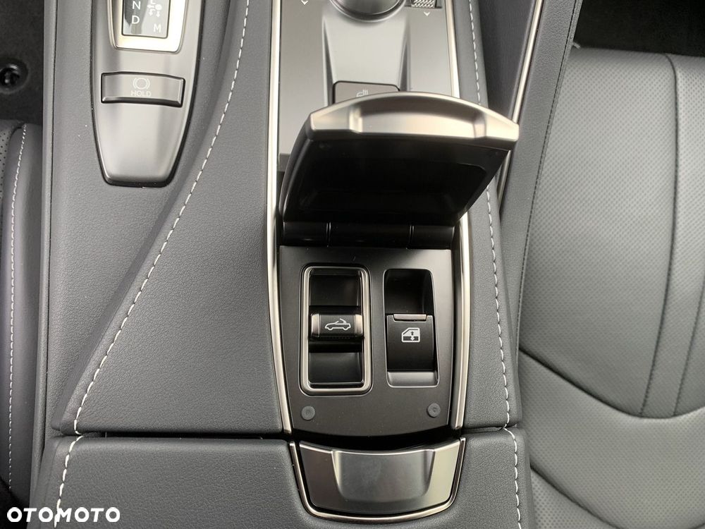 Lexus LC 500 Superturismo - 18