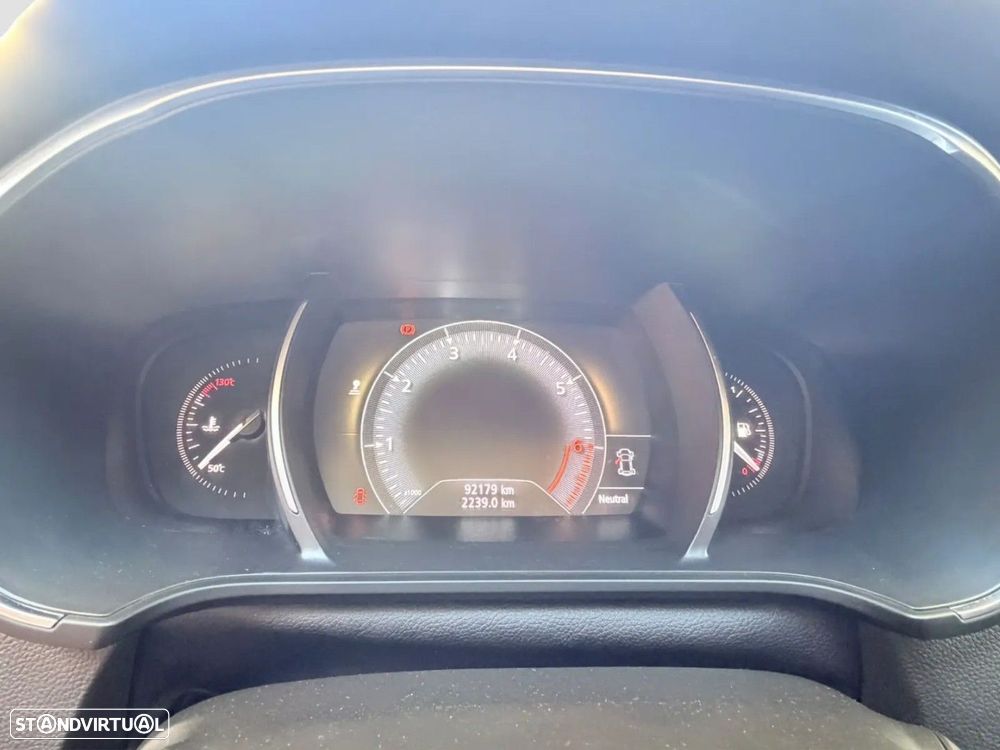 Renault Mégane Sport Tourer ENERGY TCe 130 INTENS - 11