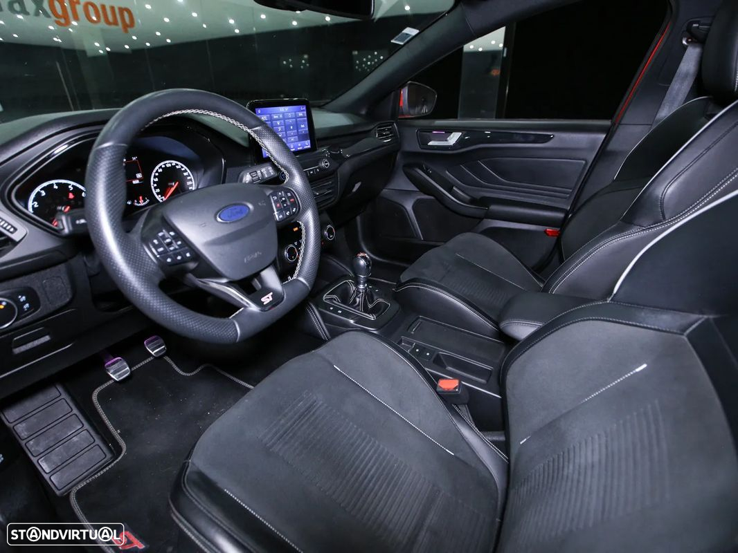 Ford Focus 2.3 EcoBoost S&S ST - 7