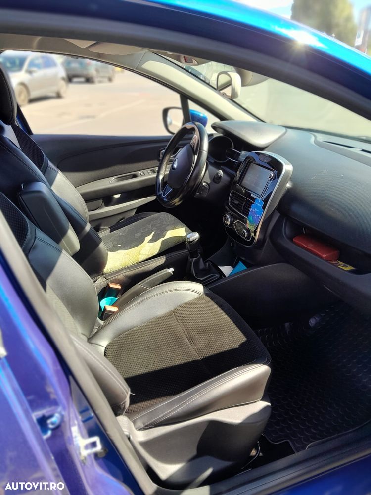 Renault Clio - 9