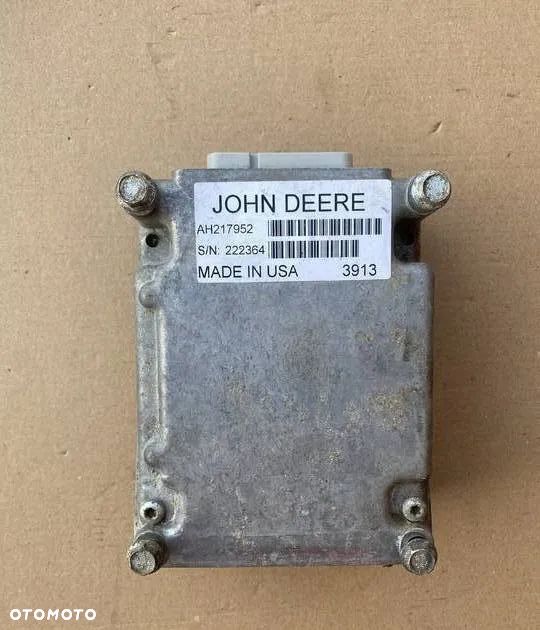 MODUŁ ELEKTRONICZNY - AH217952 JOHN DEERE S670 - 1