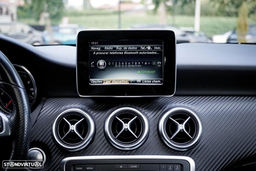 Mercedes-Benz A 180 d AMG Line - 29