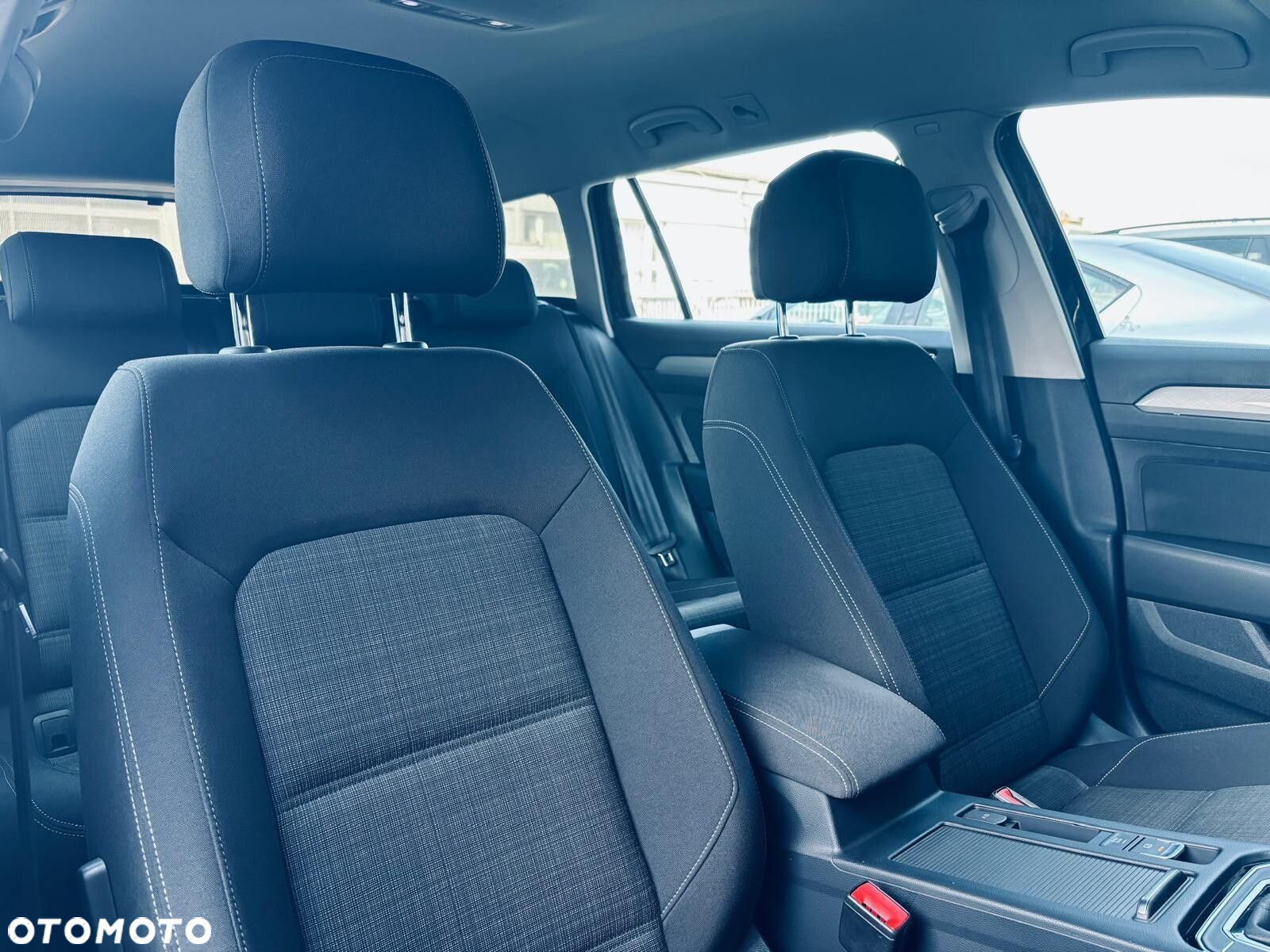 Volkswagen Passat 2.0 TDI Business DSG - 15