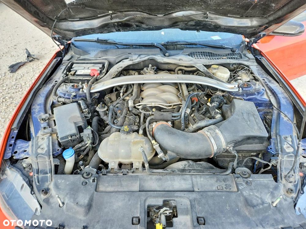 Ford Mustang 5.0 V8 GT - 10