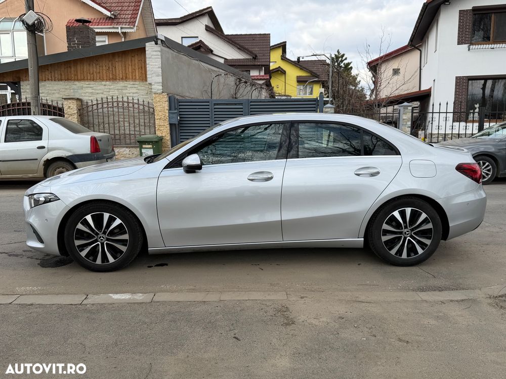 Mercedes-Benz A 180 Sedan 7G-DCT - 4