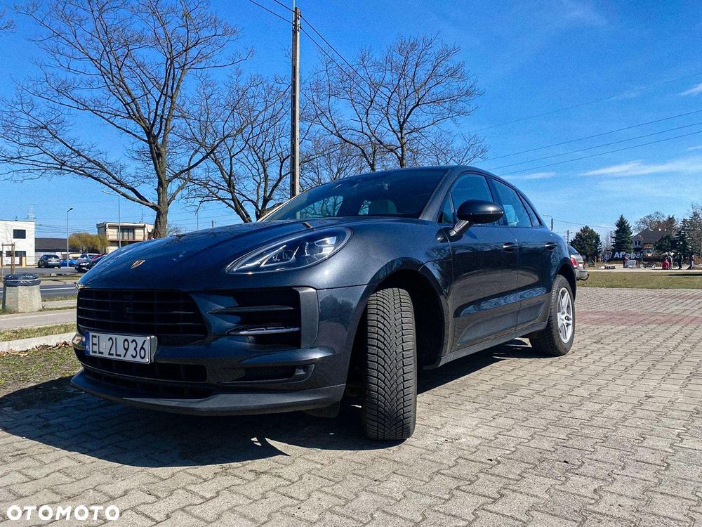 Porsche Macan - 1