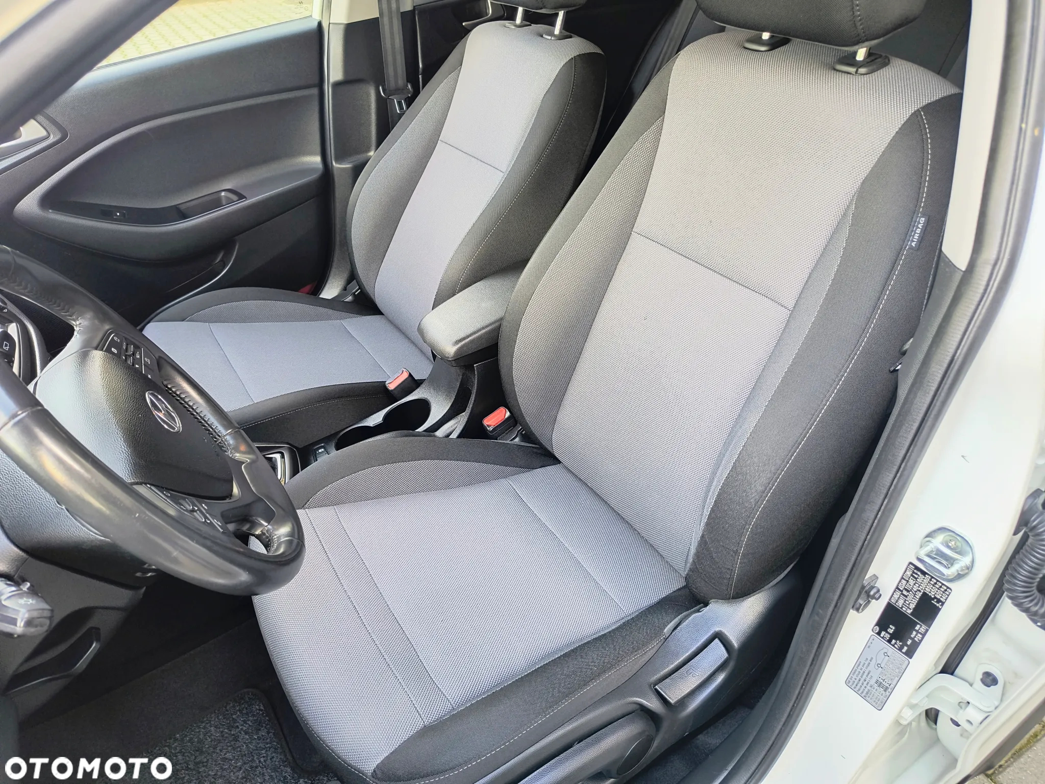 Hyundai i20 1.0 T-GDi Comfort DCT - 12