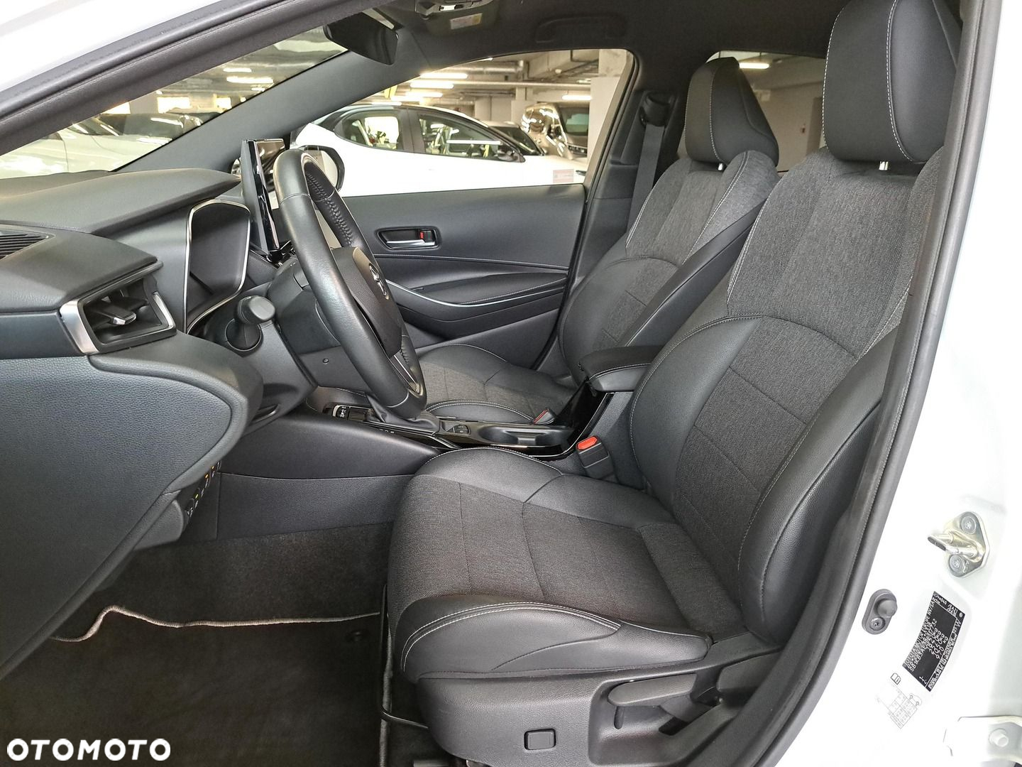 Toyota Corolla - 10