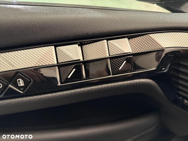 DS Automobiles DS 4 - 12