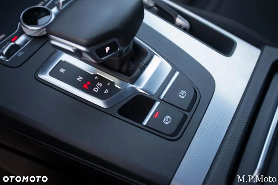 Audi Q5 40 TDI quattro S tronic sport - 17