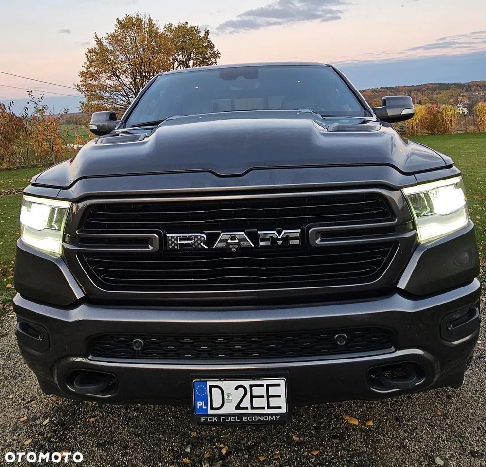 RAM 1500 Crew Cab Shortbed Laramie - 16