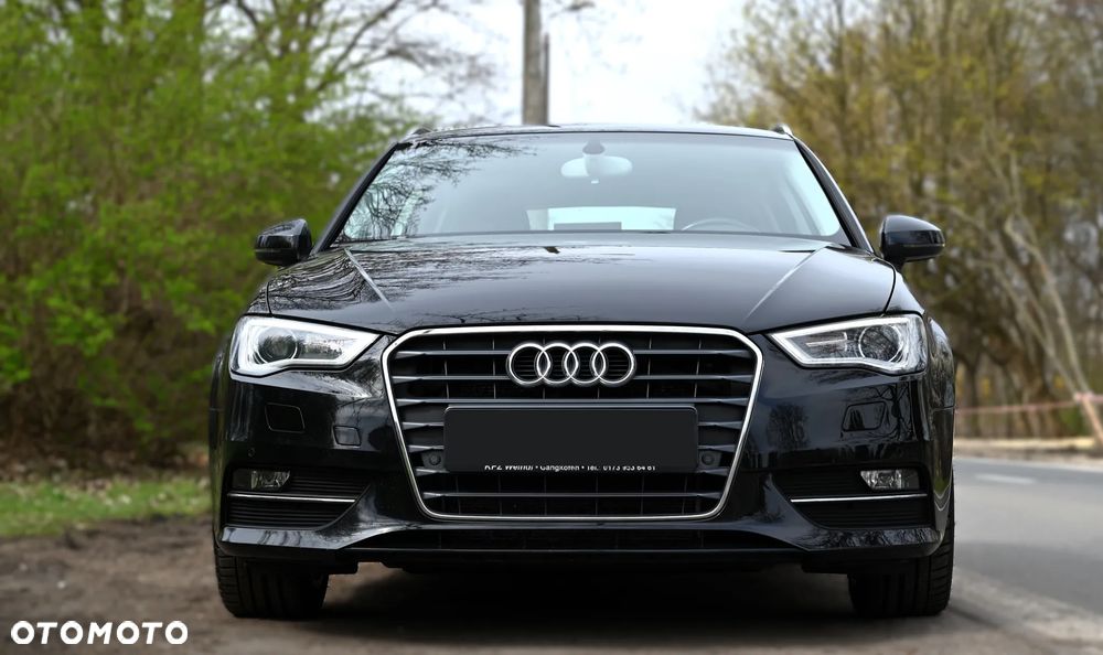 Audi A3 Sportback - 1