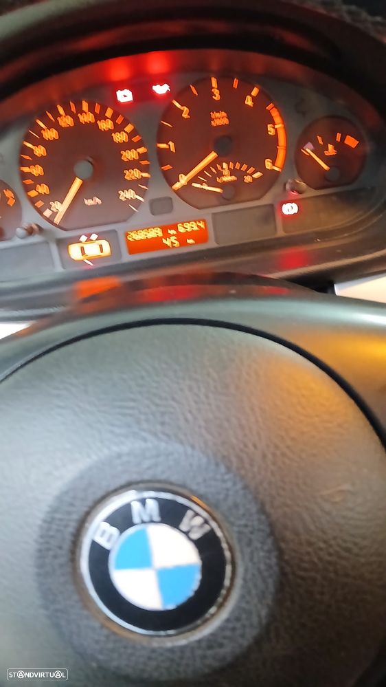 BMW 320 d Edition Sport - 11