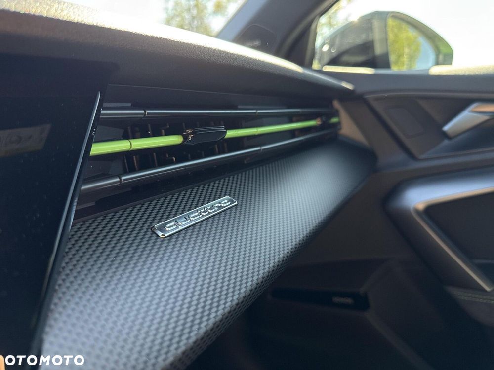 Audi RS3 Limousine - 22