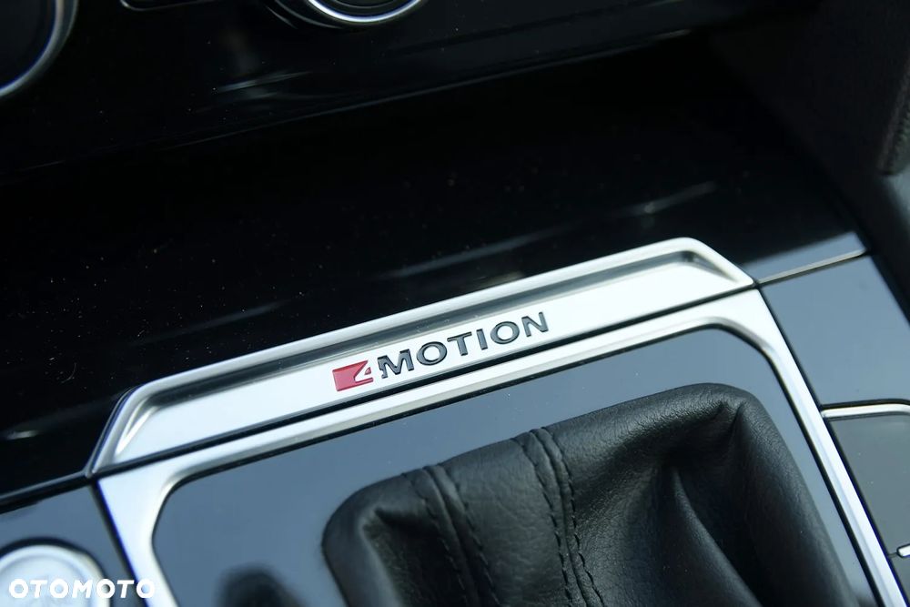 Volkswagen Passat 2.0 TDI BMT SCR 4Mot Highline DSG7 - 35