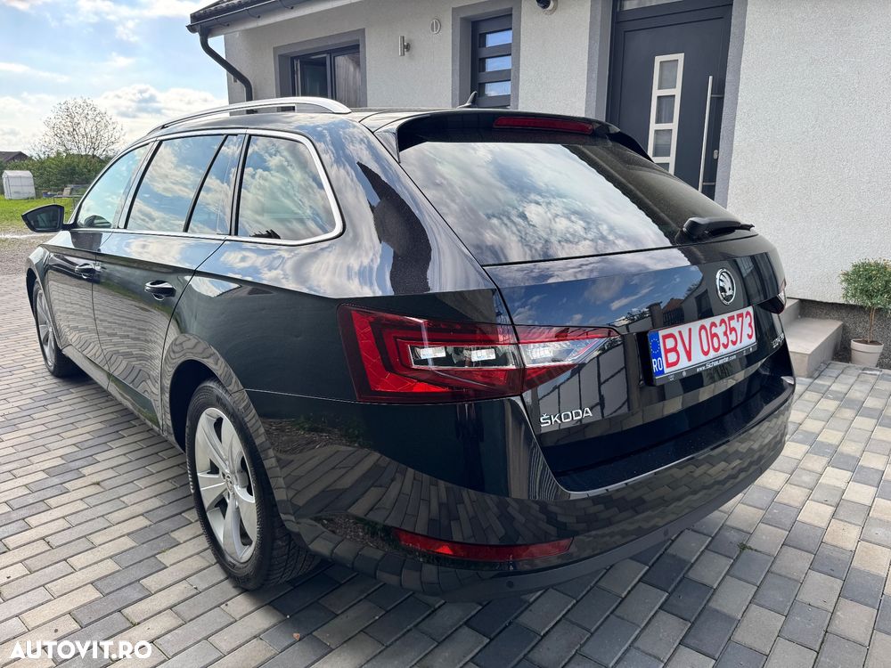 Skoda Superb 2.0 TDI DSG Style - 3