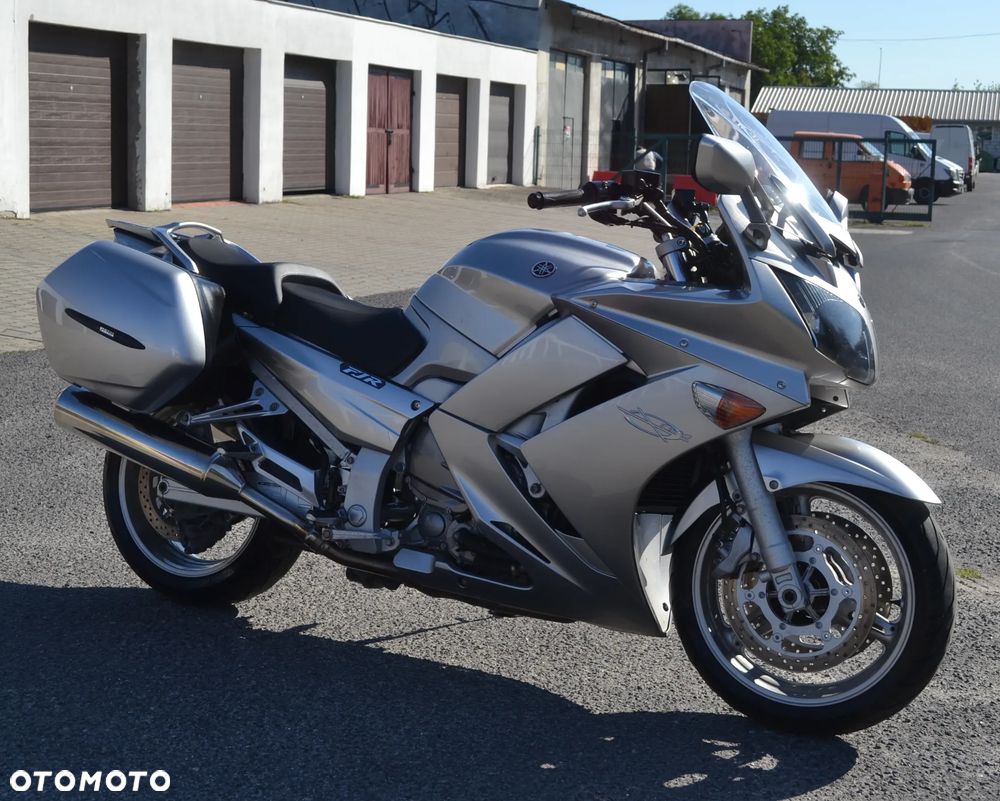 Yamaha FJR - 25