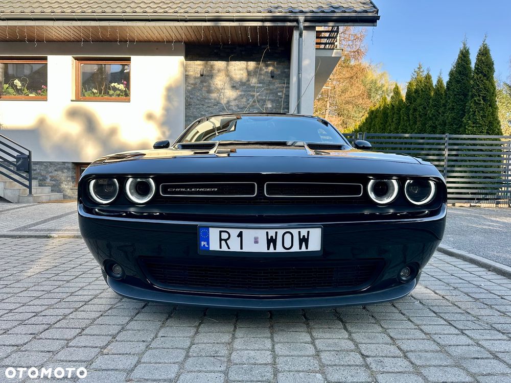 Dodge Challenger - 5