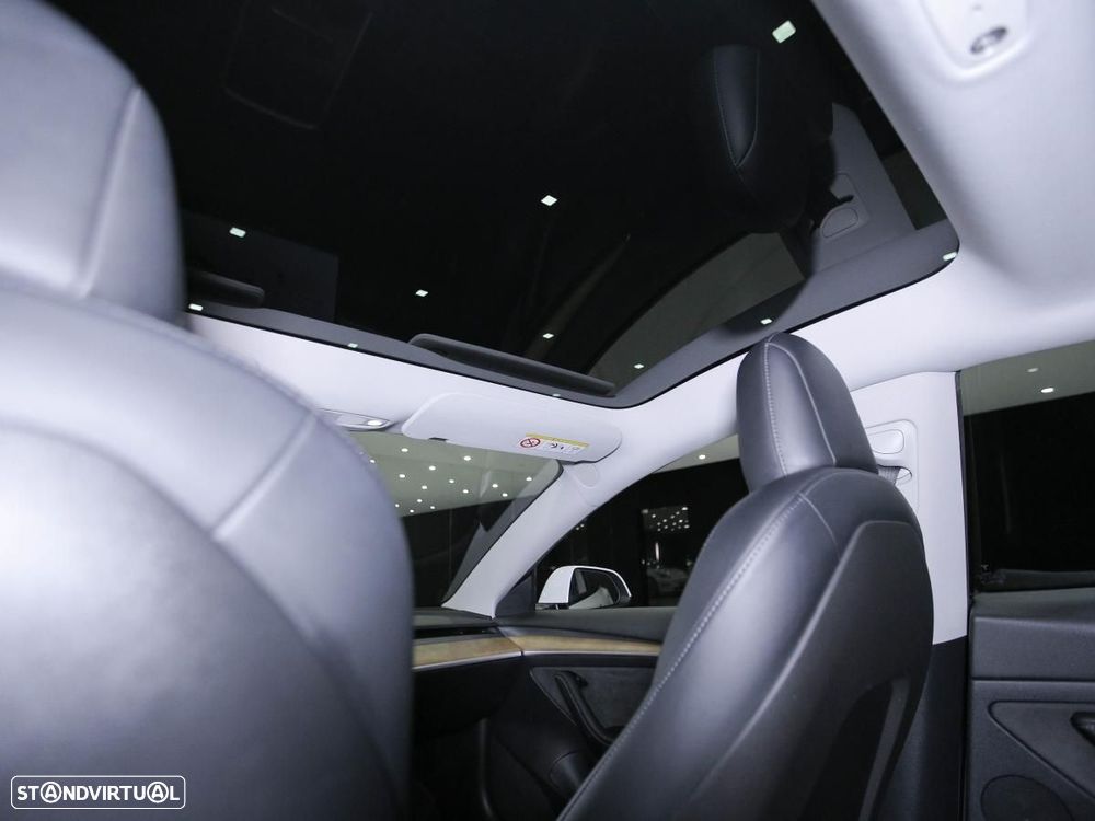 Tesla Model 3 Long-Range Dual Motor AWD - 19