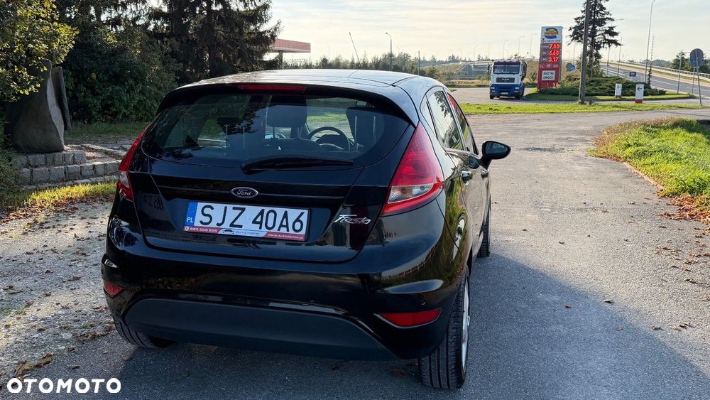 Ford Fiesta 1.25 Ambiente EU5 - 23