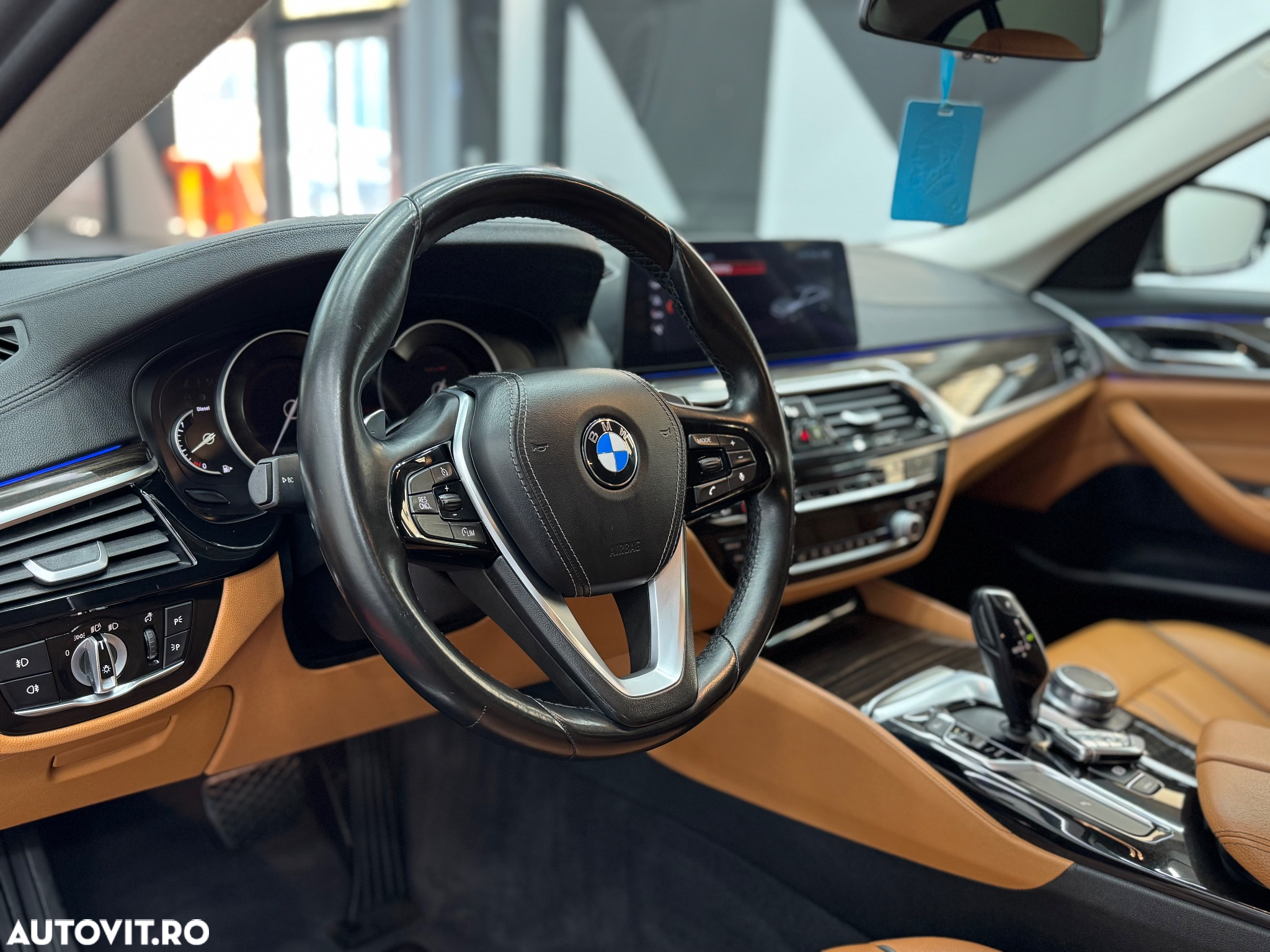 BMW Seria 5 520d Aut. Luxury Line - 5