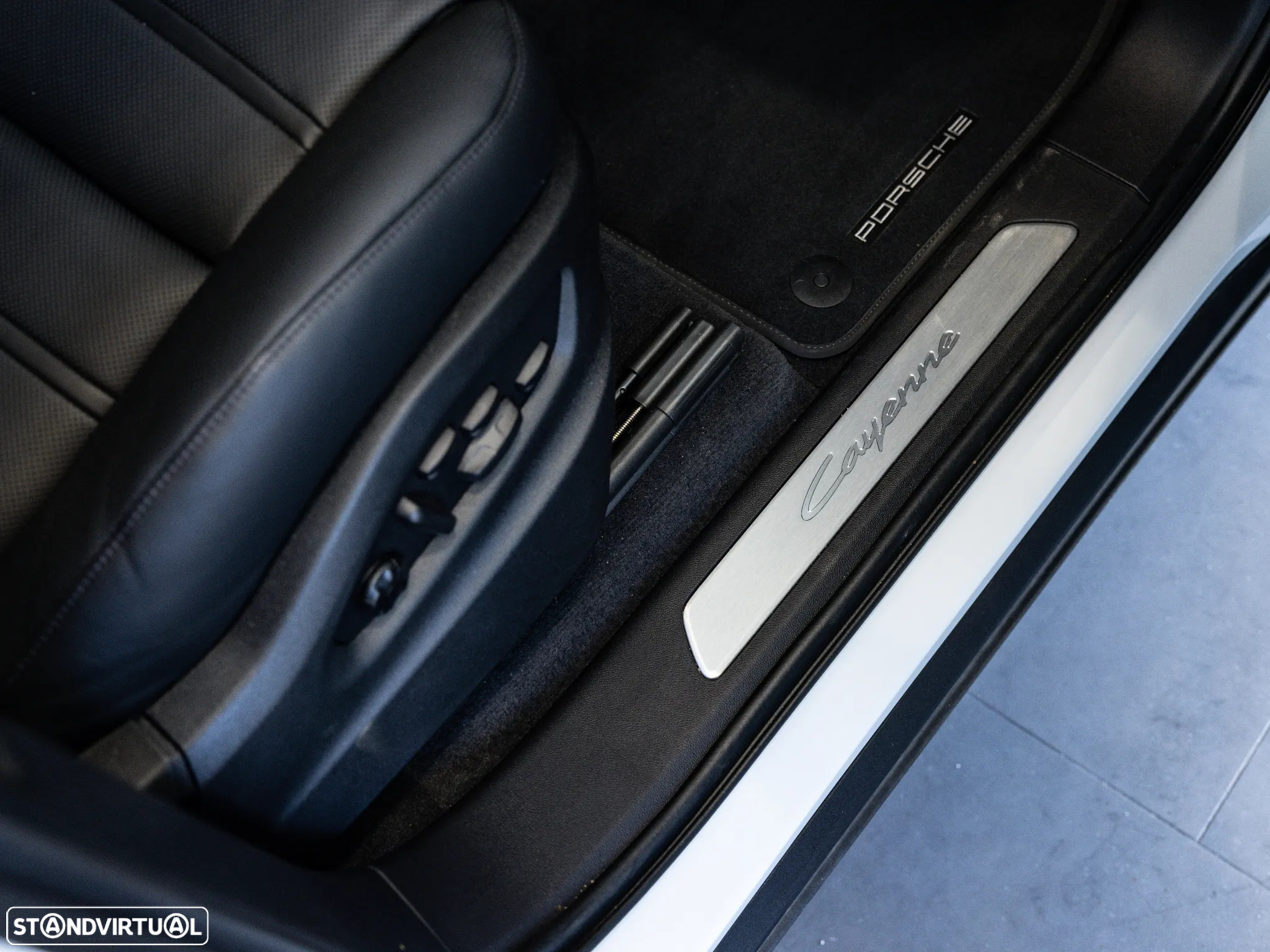 Porsche Cayenne Coupé E-Hybrid - 48
