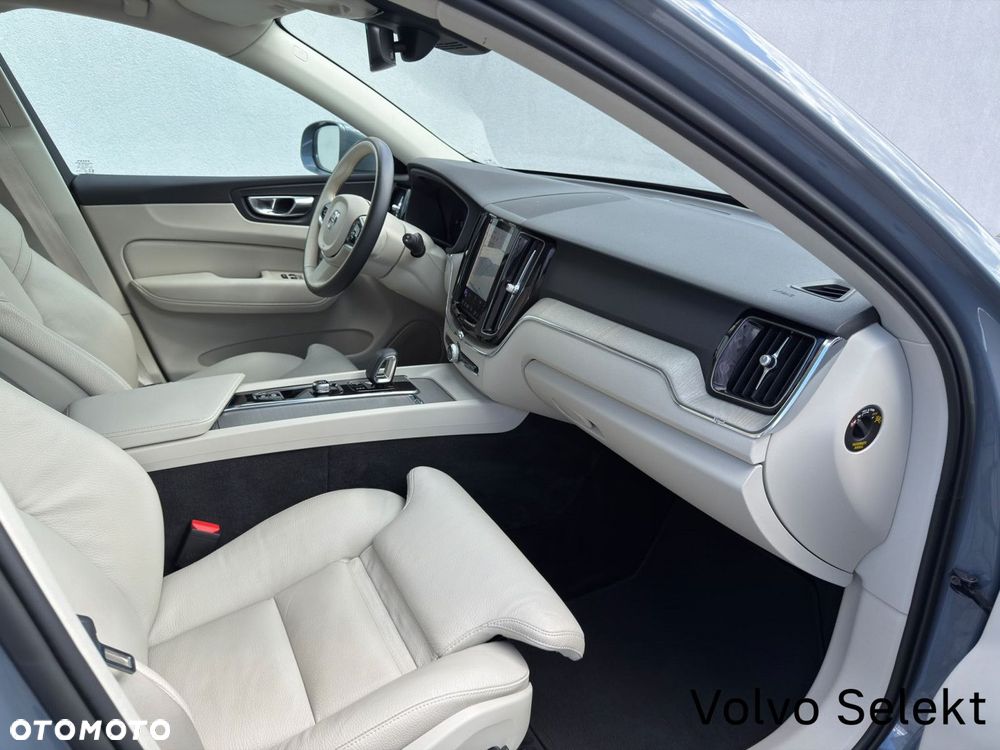 Volvo XC 60 - 25