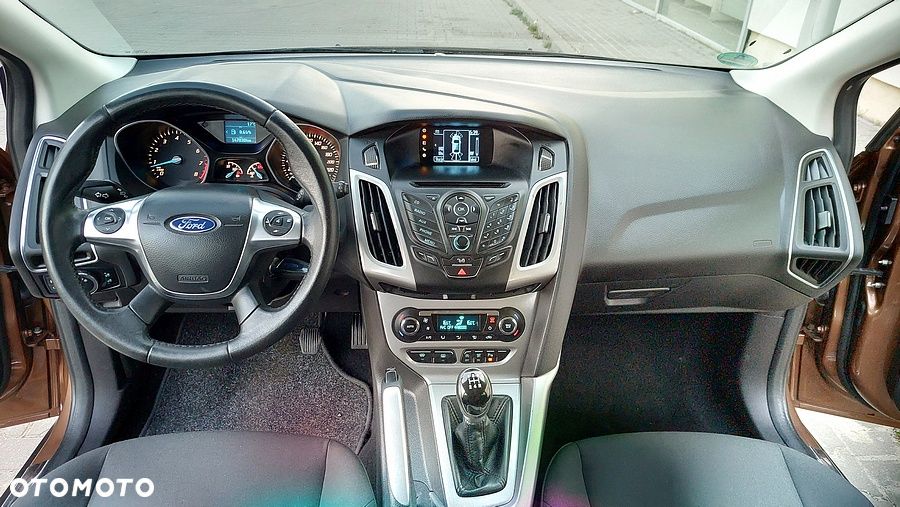 Ford Focus 1.0 EcoBoost Start-Stopp-System Champions Edition - 24