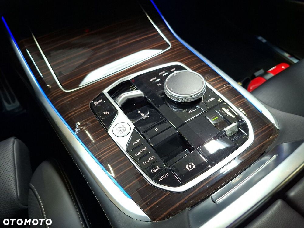 BMW X7 - 17