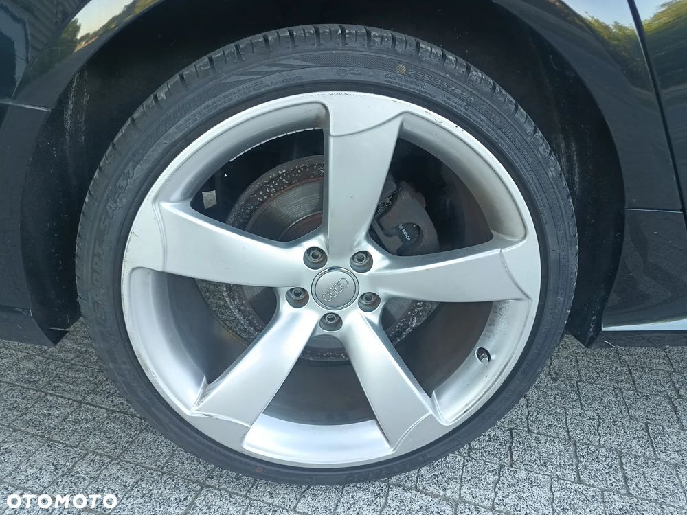 Audi A6 Avant 2.0 TDI Ultra S tronic - 15