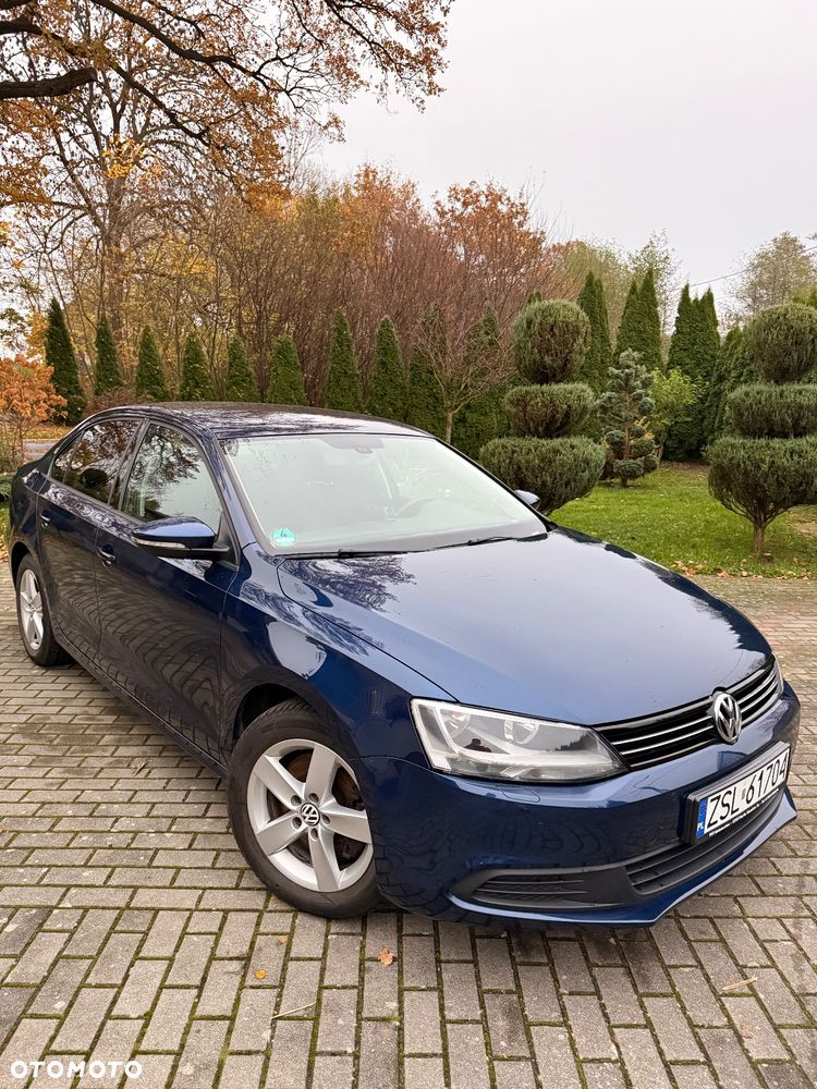Volkswagen Jetta - 13