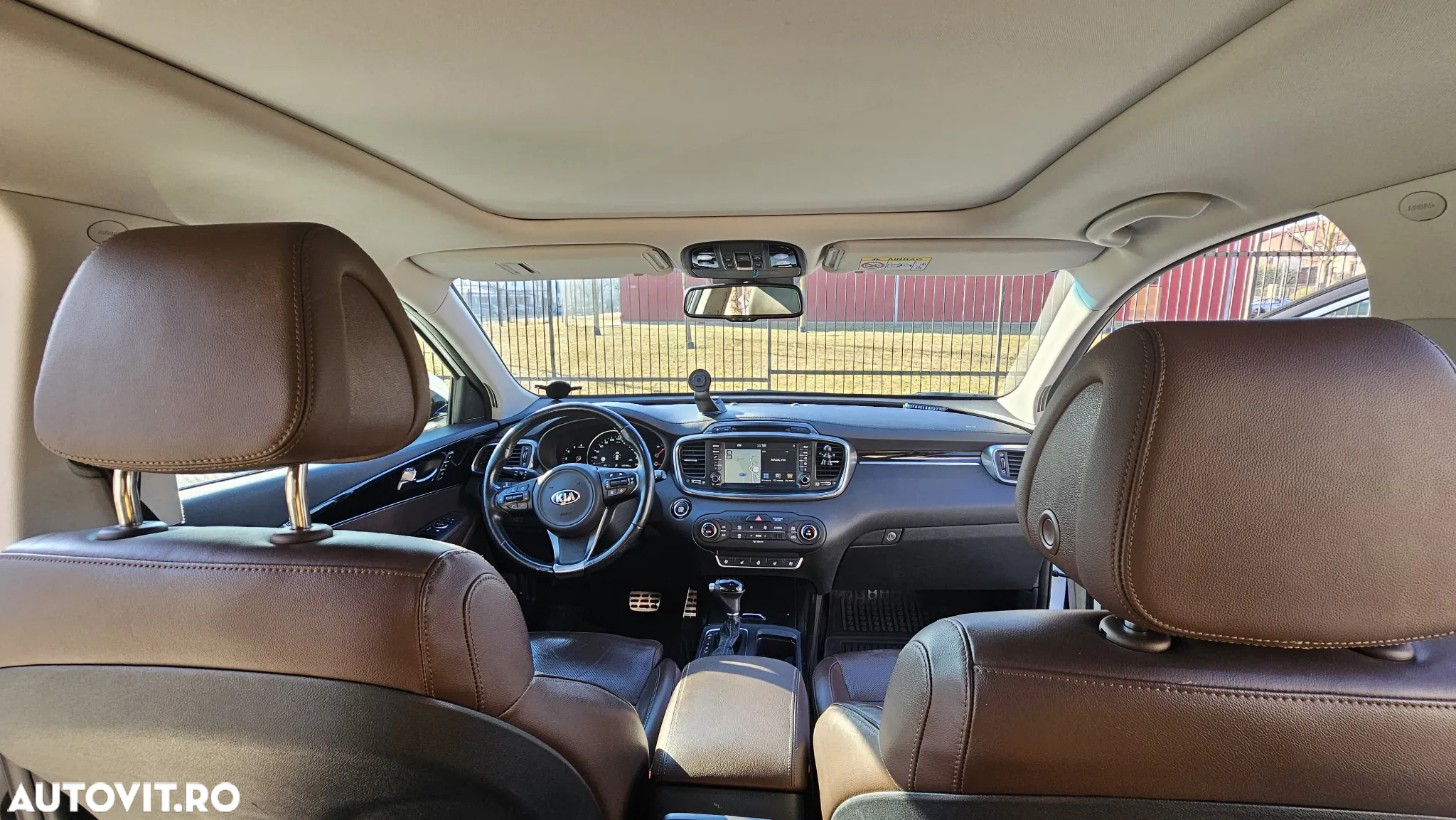 Kia Sorento - 12