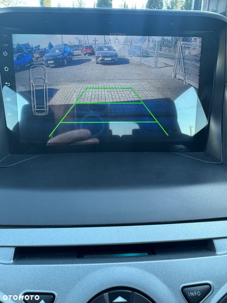 Ford C-MAX 1.6 TDCi Titanium - 24