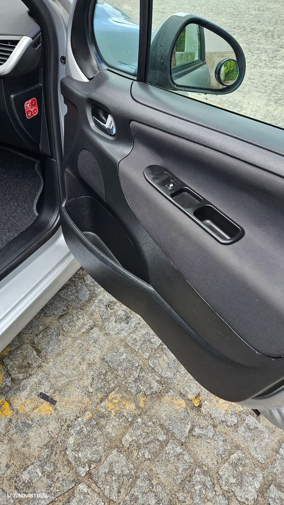 Peugeot 207 SW 1.6 HDi Sport - 25