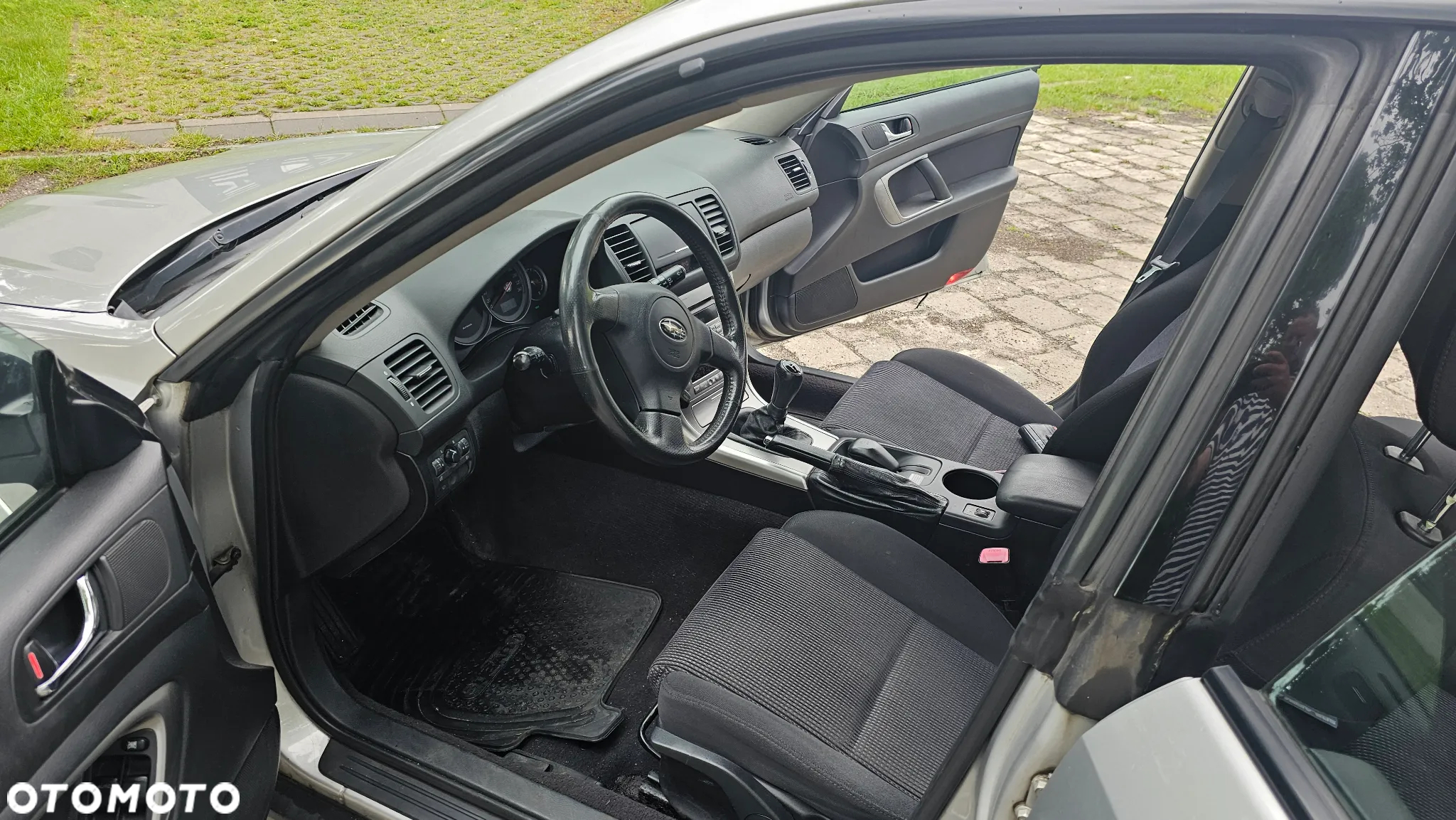 Subaru Outback 2.5 - 17