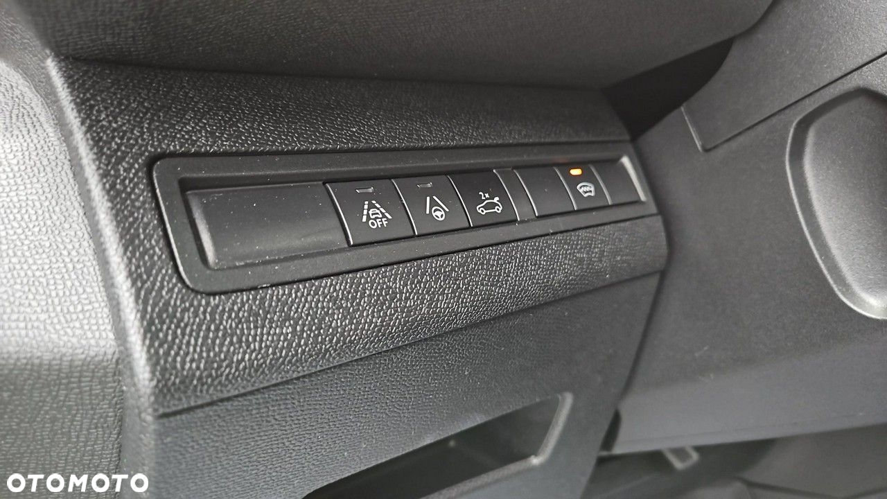 Peugeot 5008 1.6 PureTech GT Pack S&S EAT8 - 17