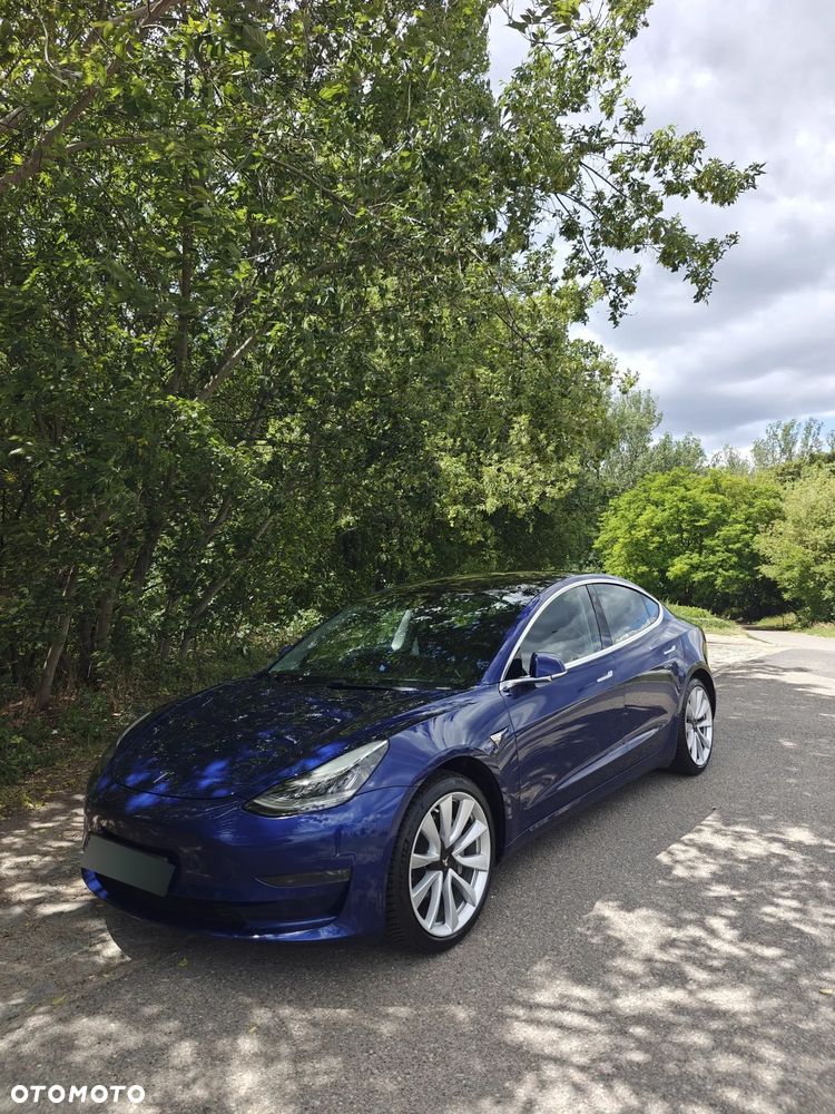 Tesla Model 3 Premium Langstreckenbatterie AWD Dual Motor - 1