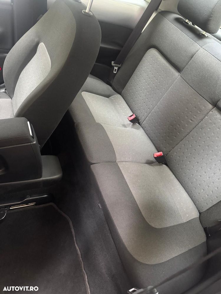 Volkswagen New Beetle 1.6 - 7