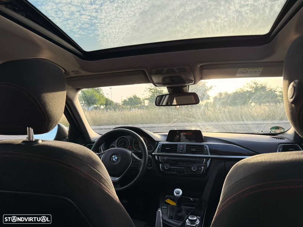 BMW 320 d Sport Line - 7