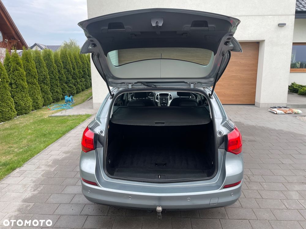 Opel Astra 1.4 ecoFLEX - 9