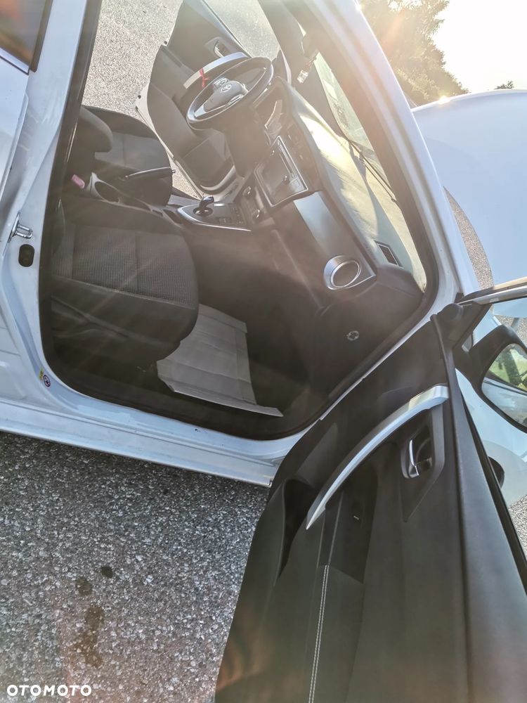 Toyota Auris - 18