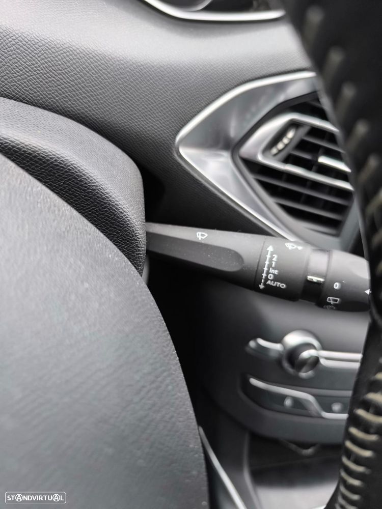 Peugeot 308 PureTech 130 GPF Stop & Start Allure - 31