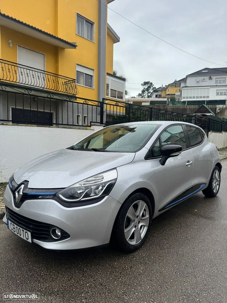Renault Clio - 1