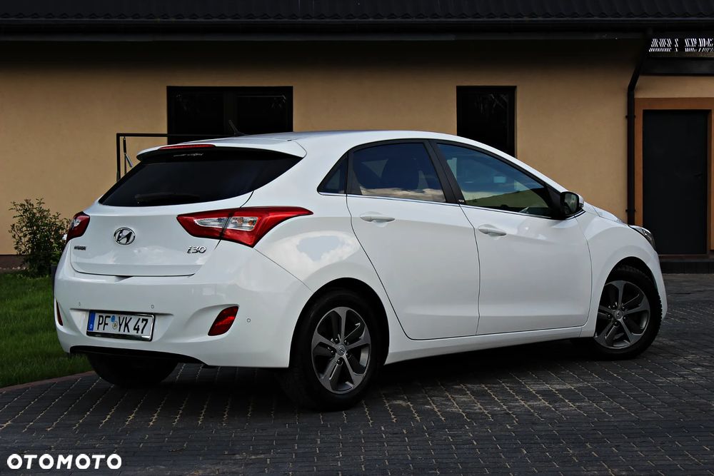 Hyundai i30 1.4 Select - 37