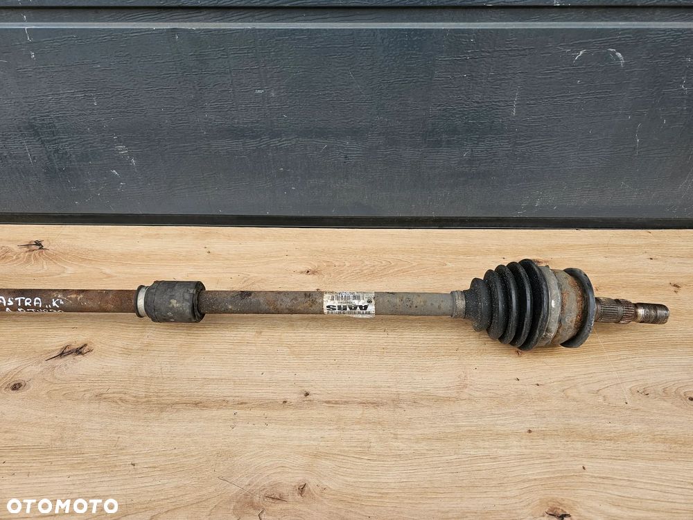 PÓŁOŚ PRAWA DŁUGA OPEL ASTRA K 1.0 TURBO 13367050 - 9