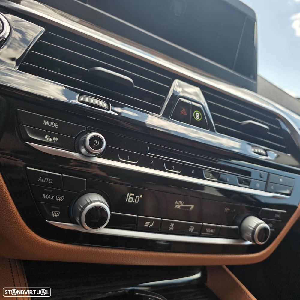 BMW 520 d Line Luxury Auto - 25