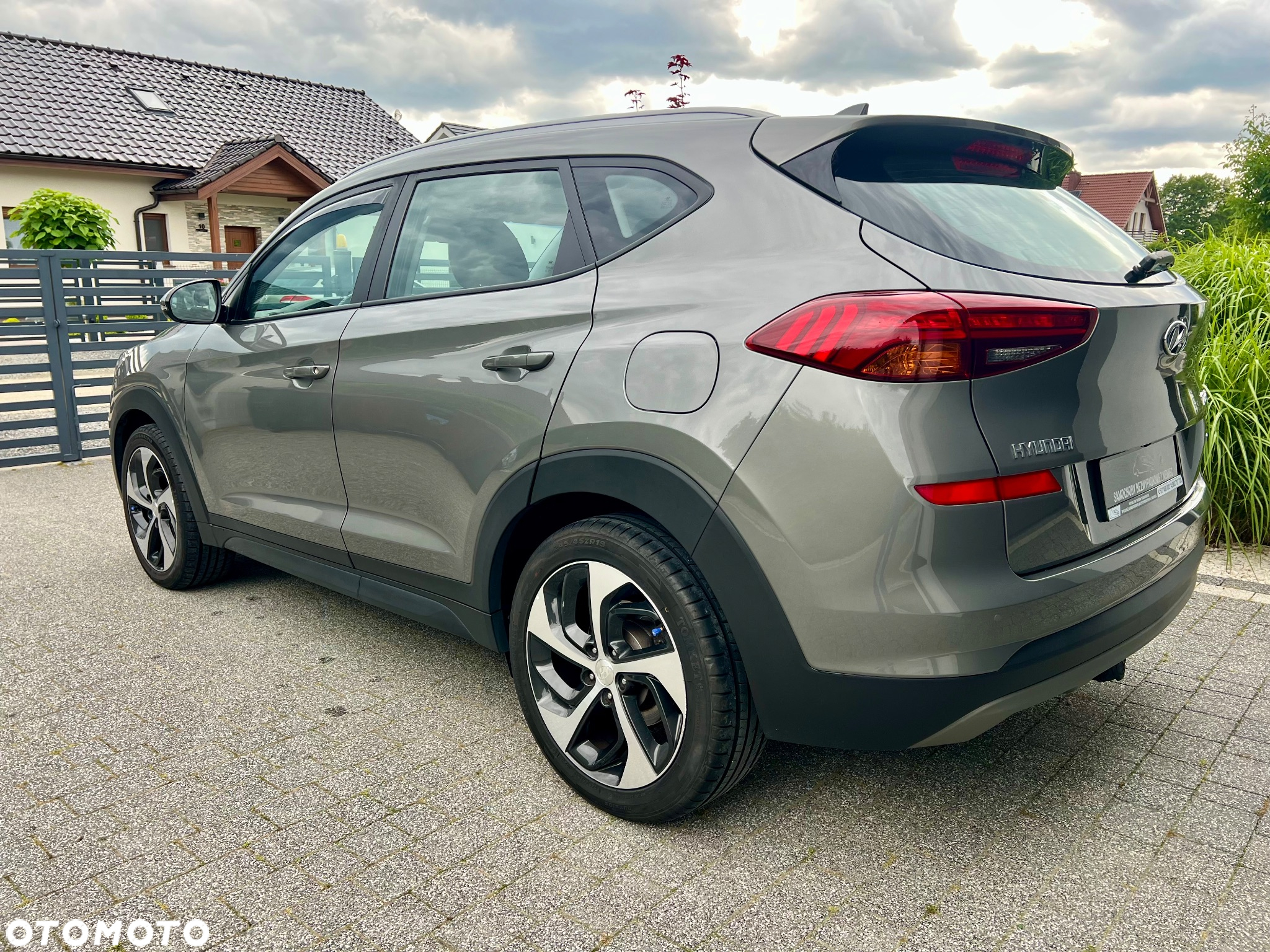 Hyundai Tucson 1.6 GDi 4WD DCT Trend - 4