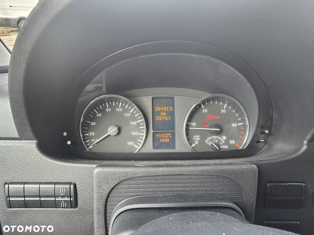 Mercedes-Benz Sprinter - 7